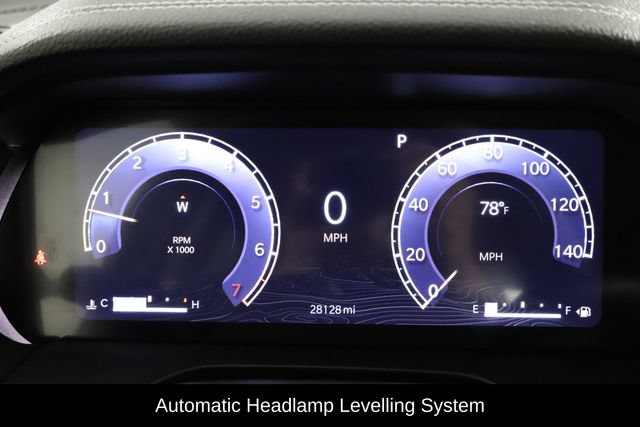 Used 2023 Jeep Grand Cherokee Limited w/ Black Appearance Package RWD image 11