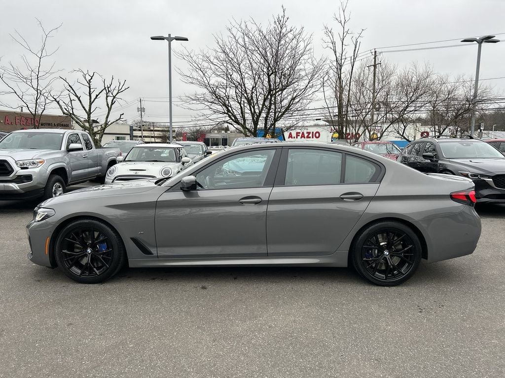 Used 2022 BMW M550i xDrive w/ Executive Package image 5