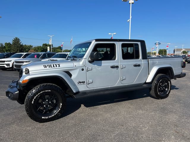 Certified 2024 Jeep Gladiator Sport AWD/4WD image 3