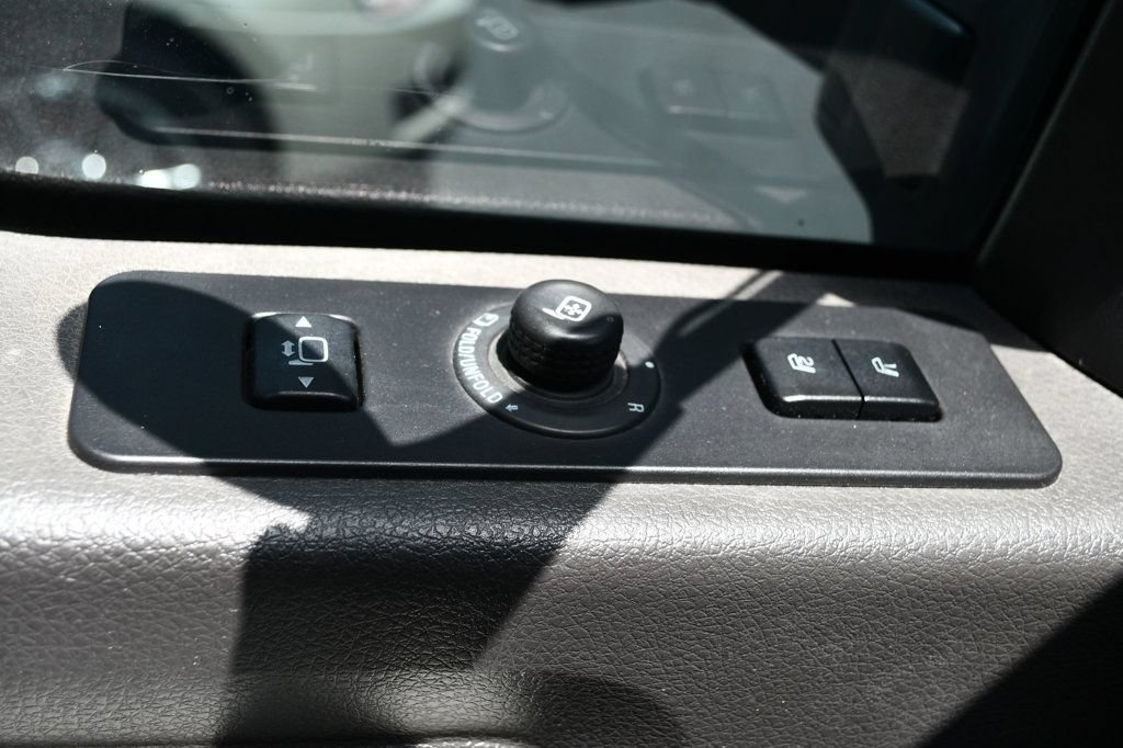 Used 2011 Ford F350 Lariat w/ Lariat Interior Pkg AWD/4WD image 46