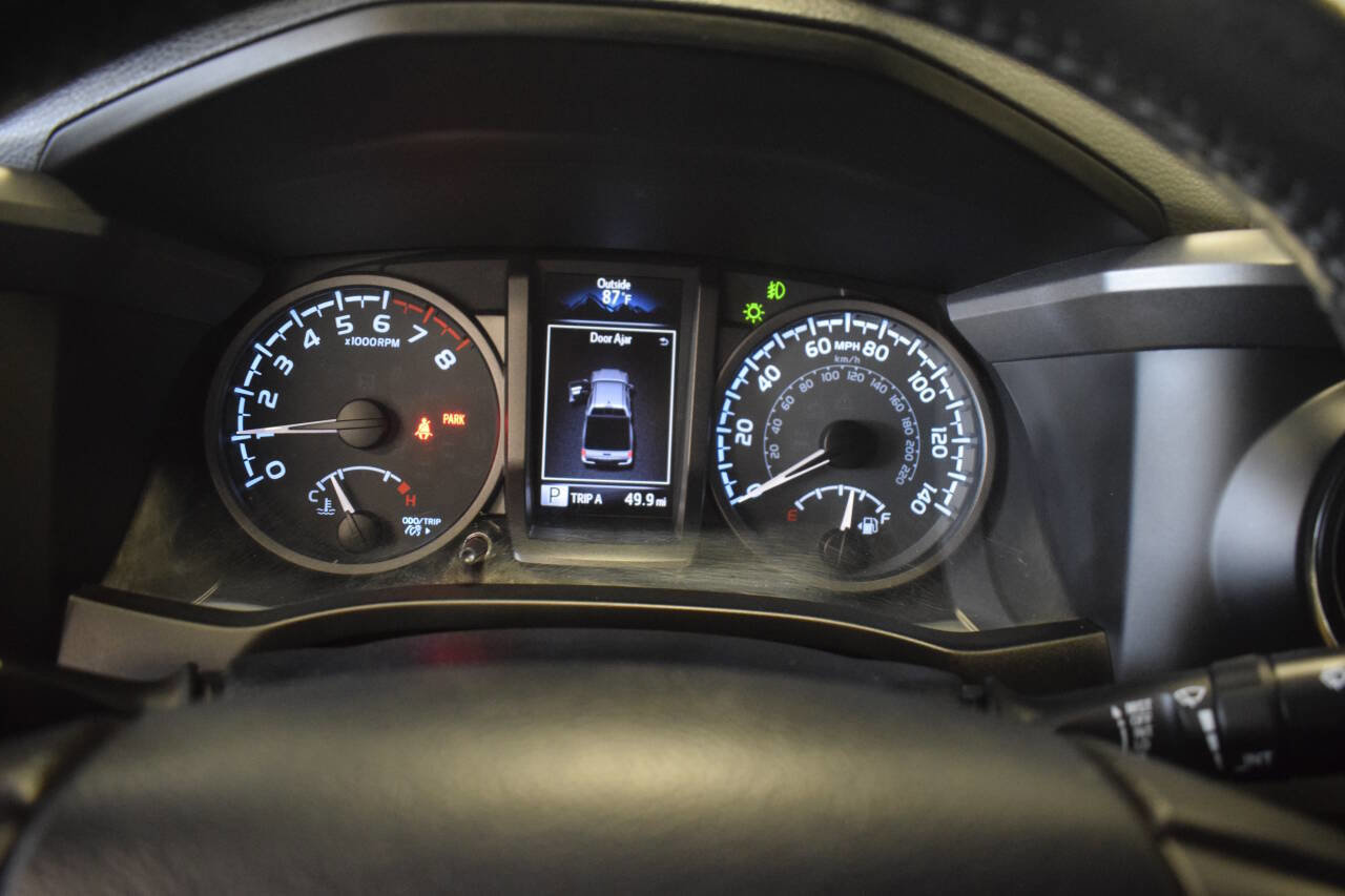 Used 2017 Toyota Tacoma TRD Pro AWD/4WD image 74