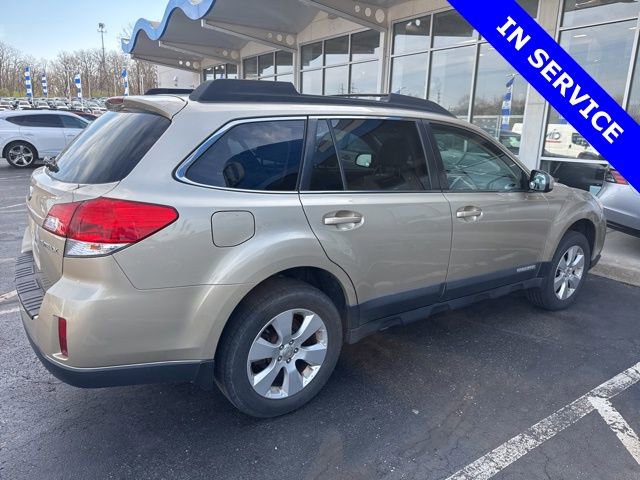 Used 2010 Subaru Outback 2.5i Limited w/ Popular Equipment Group 2A image 9