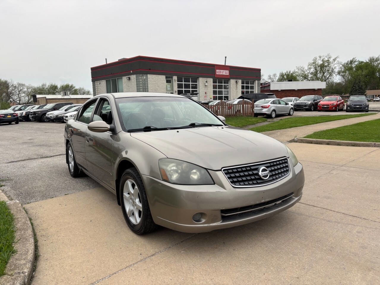 Used 2005 Nissan Altima 2.5 S w/ (F01) Convenience Pkg image 14