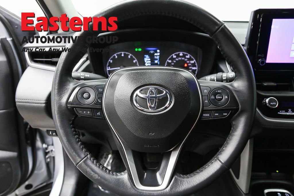 Used 2024 Toyota Corolla Cross LE image 10