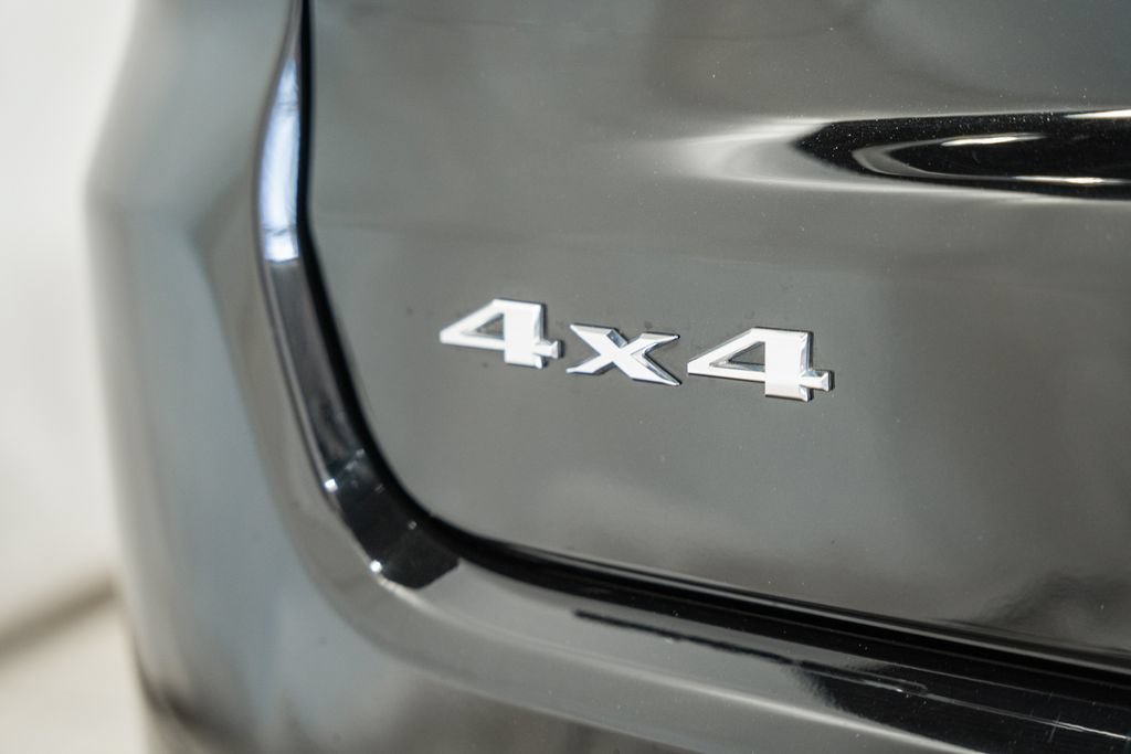 Certified 2025 Jeep Compass Limited AWD/4WD image 8