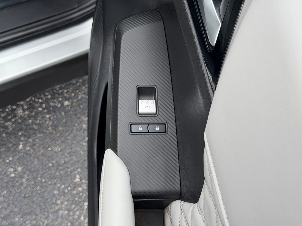 Used 2023 Mitsubishi Outlander SEL image 25