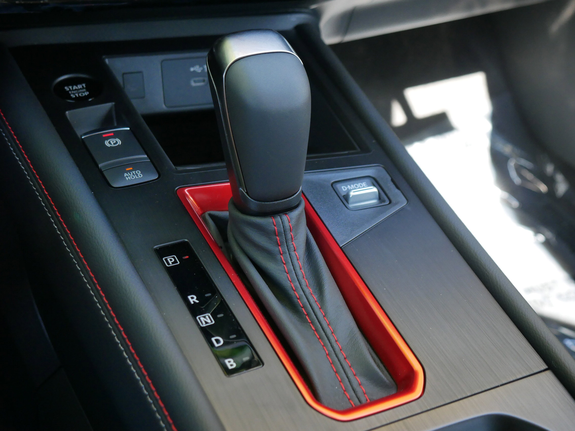 New 2025 Nissan Kicks SR w/ SR Premium Package image 14