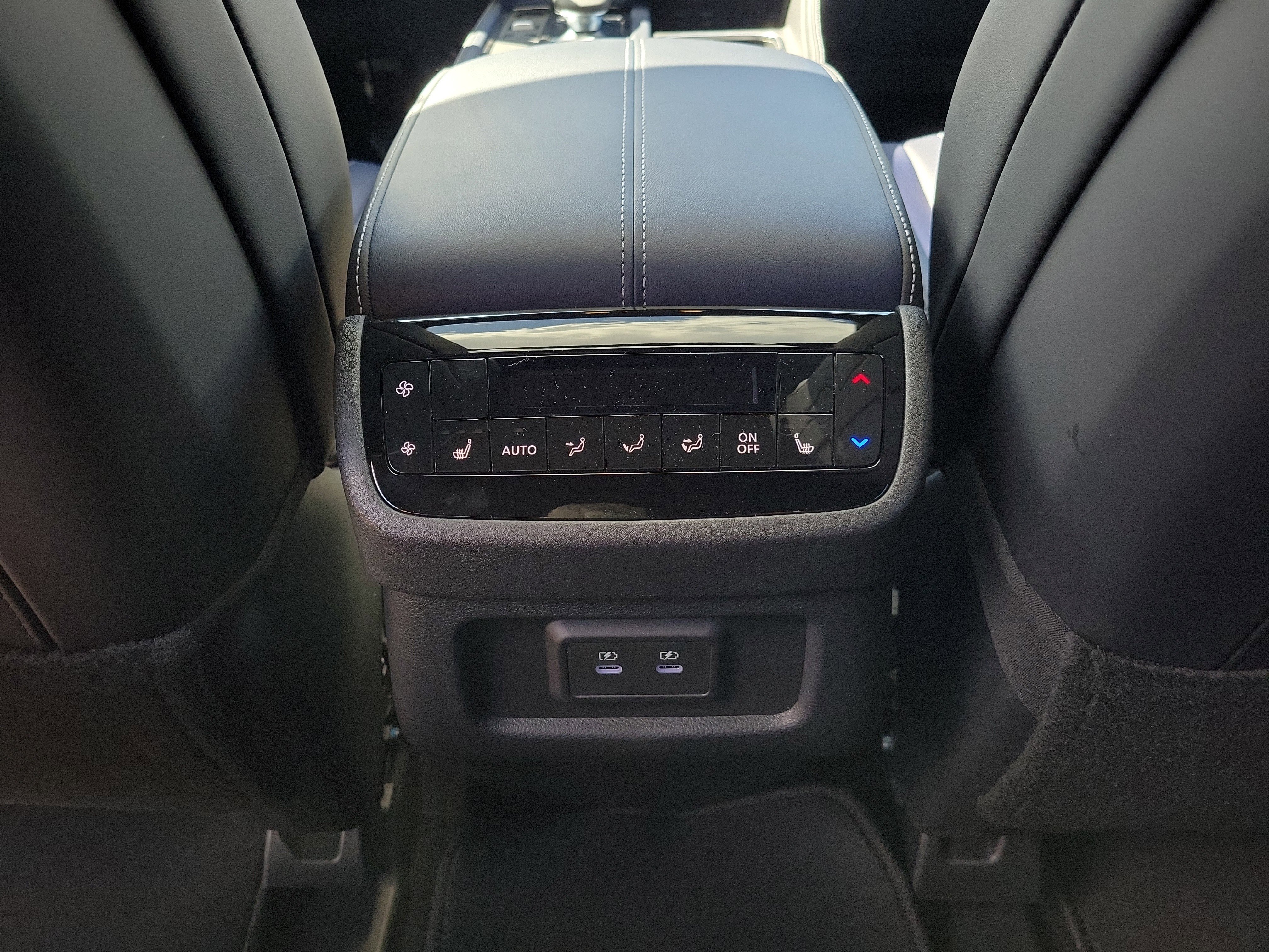 New 2026 INFINITI QX60 Sport w/ Dark Cargo Package image 25