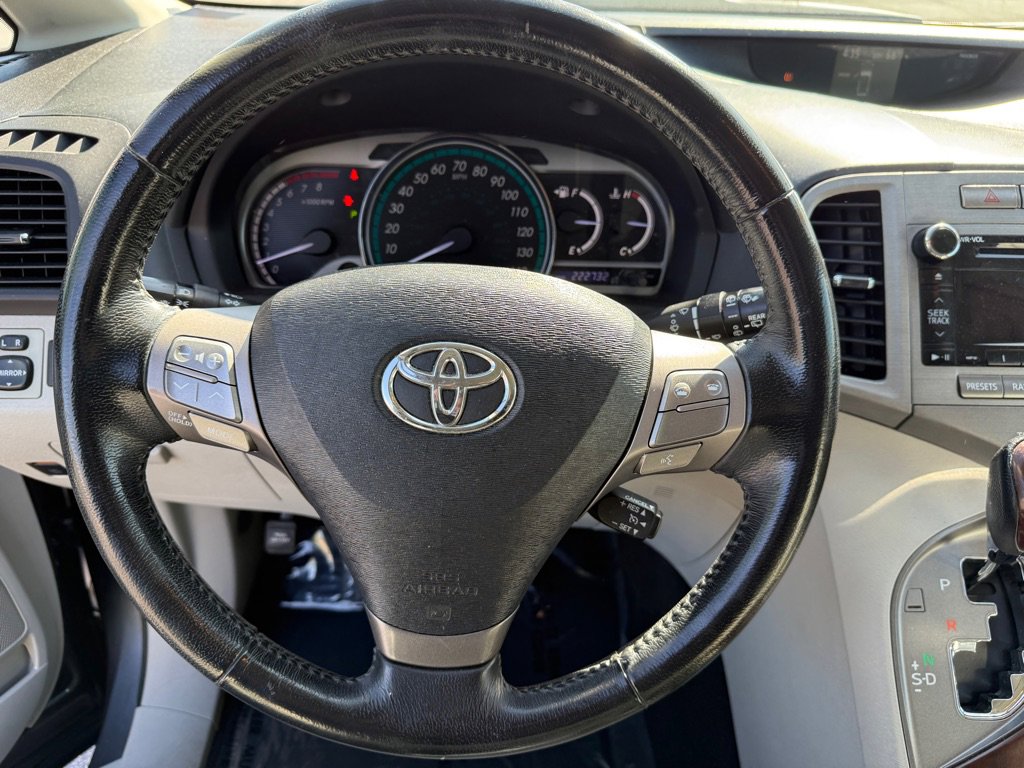 Used 2011 Toyota Venza AWD image 14