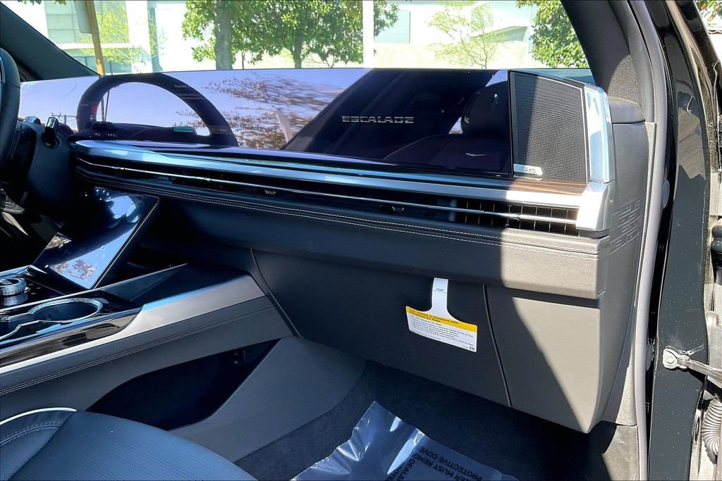 New 2026 Cadillac Escalade ESV Luxury image 31