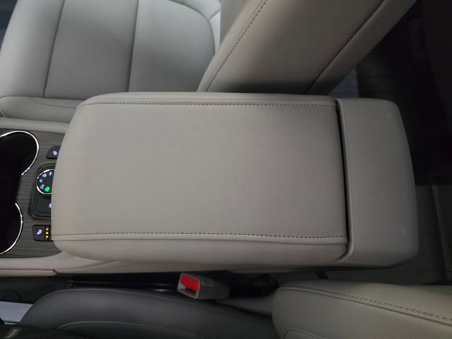 Used 2023 GMC Acadia SLT w/ Preferred Package AWD/4WD image 26