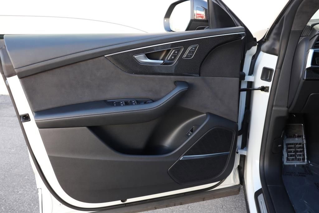 Used 2023 Audi SQ8 Prestige image 36