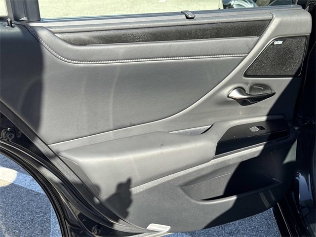 Certified 2025 Lexus ES 300h Ultra Luxury image 12