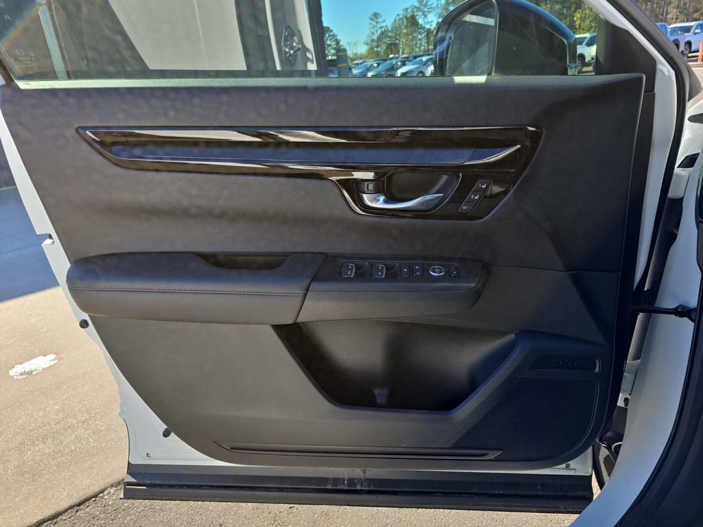 Used 2025 Honda CR-V Sport Touring image 31