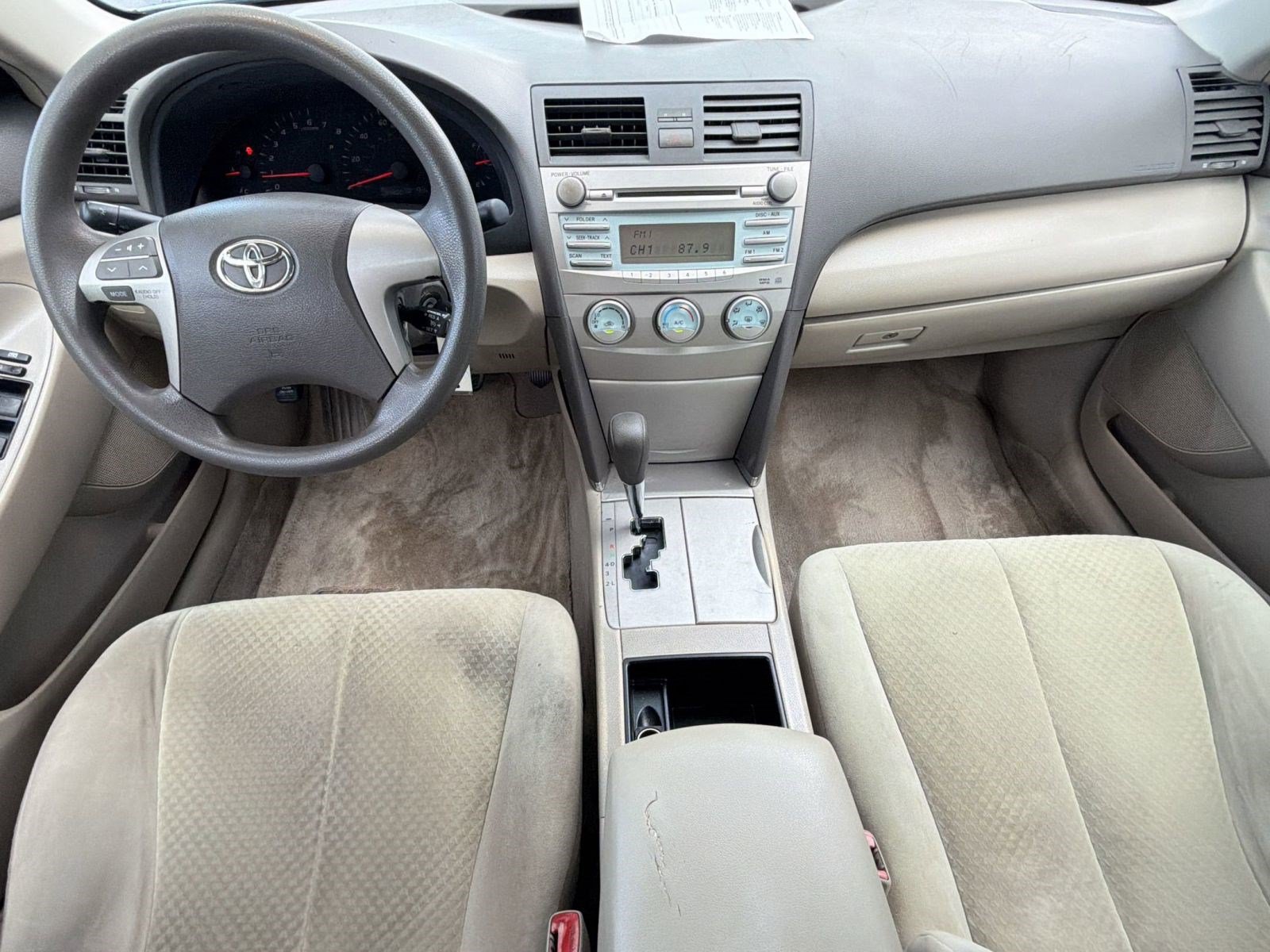 Used 2008 Toyota Camry LE FWD image 25