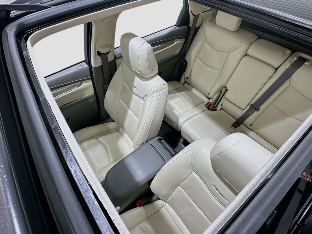 Used 2018 Cadillac XT5 Luxury w/ Driver Awareness Package image 23