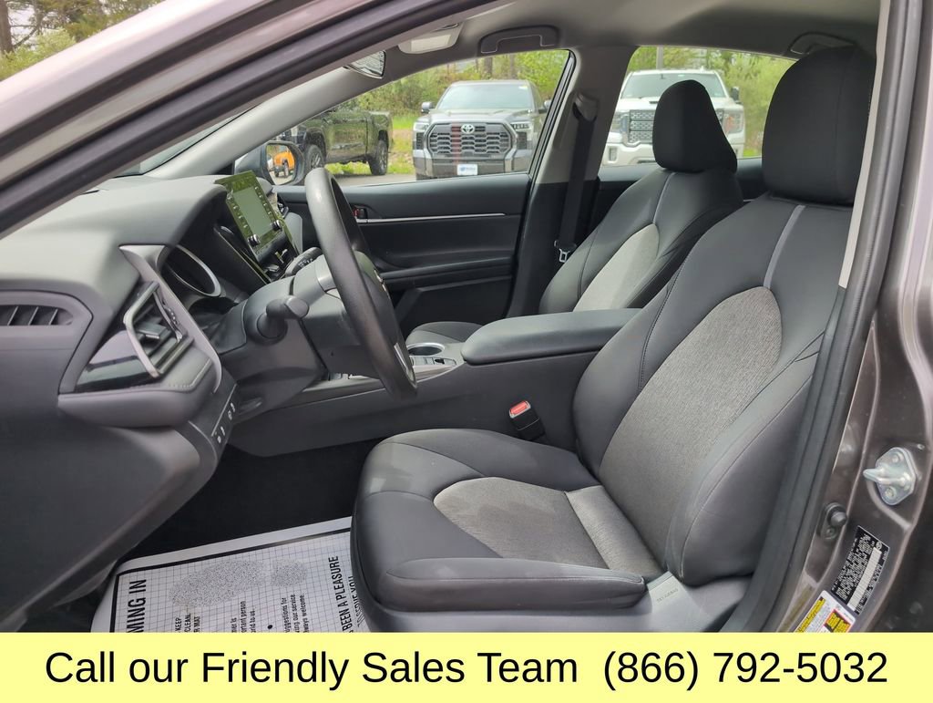 Used 2023 Toyota Camry LE AWD/4WD image 10