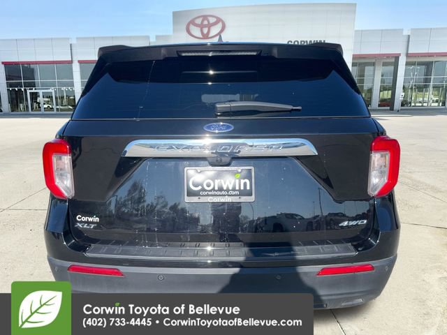 Used 2023 Ford Explorer XLT AWD/4WD image 4