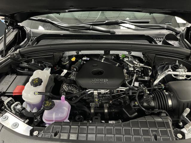 New 2026 Jeep Grand Cherokee Limited w/ Luxury Tech Group II image 39