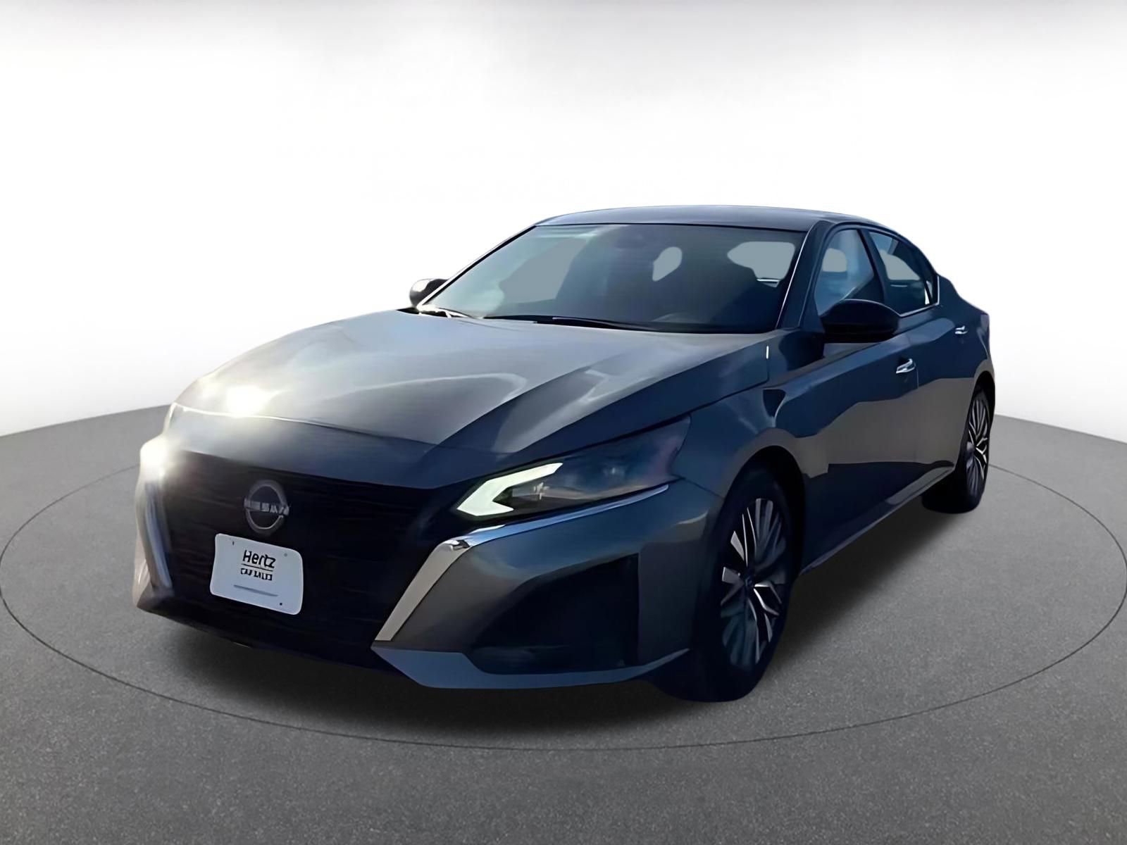 Used 2025 Nissan Altima 2.5 SV image 7