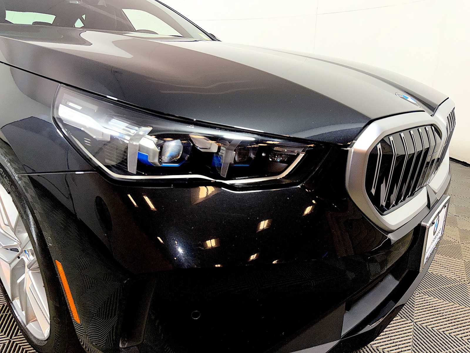 Used 2024 BMW 540i xDrive w/ Convenience Package AWD/4WD image 25