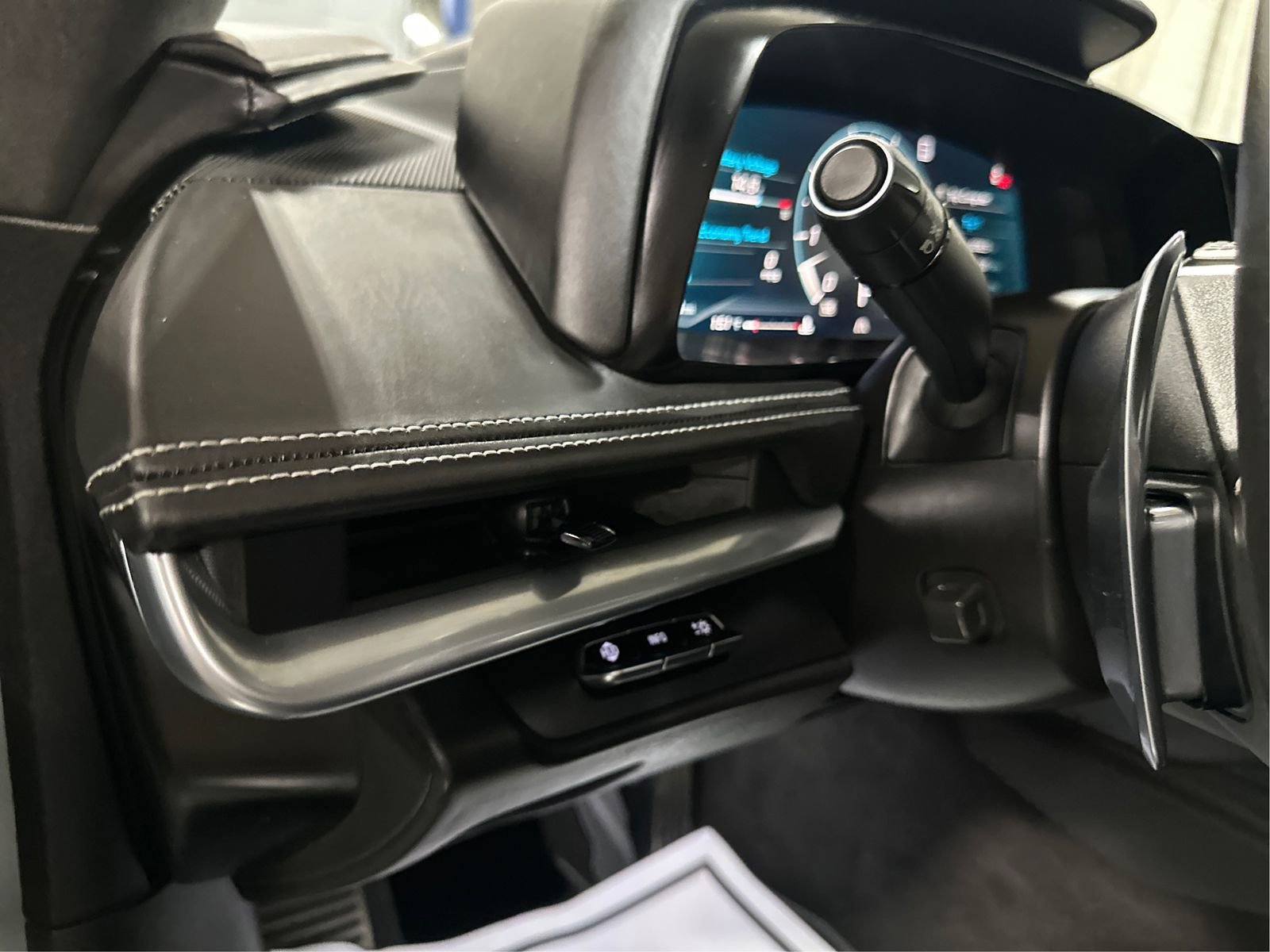 Certified 2023 Chevrolet Corvette Stingray Premium Cpe w/ Z51 Performance Package image 18