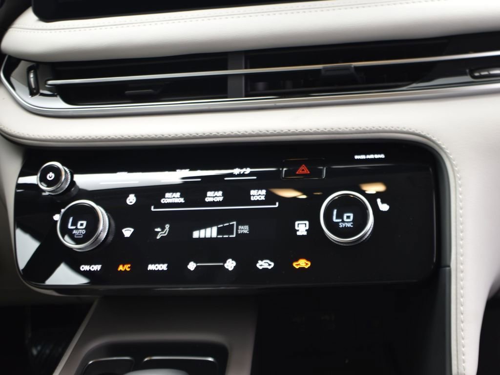 Used 2026 INFINITI QX60 Pure w/ Cargo Package image 28