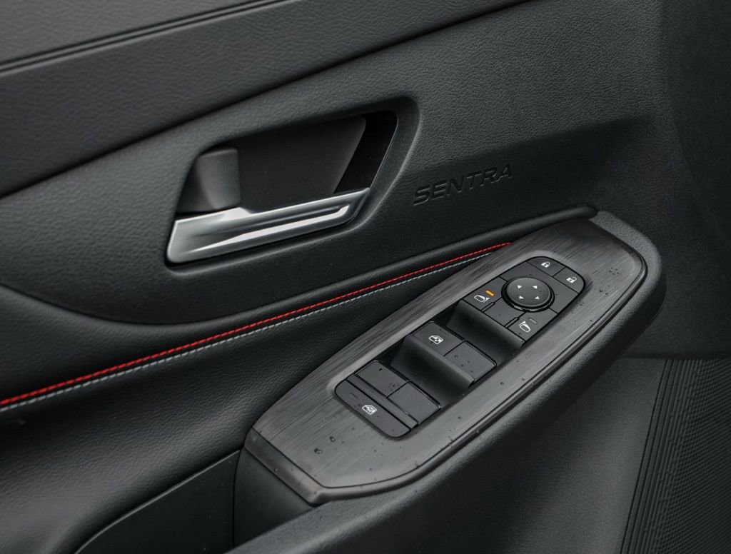 New 2026 Nissan Sentra SR w/ Floor Mat Package image 13