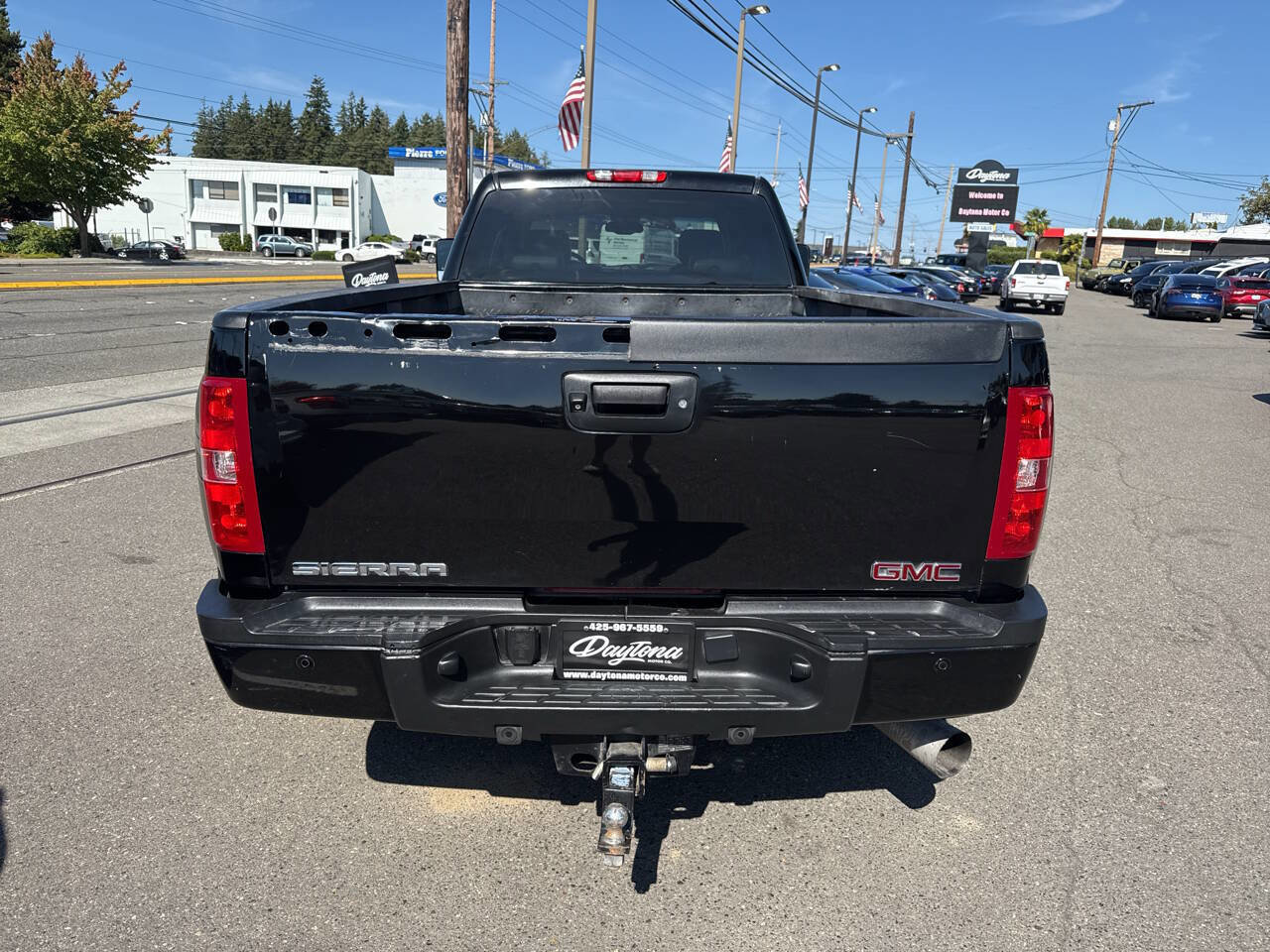 Used 2011 GMC Sierra 3500 Denali image 4