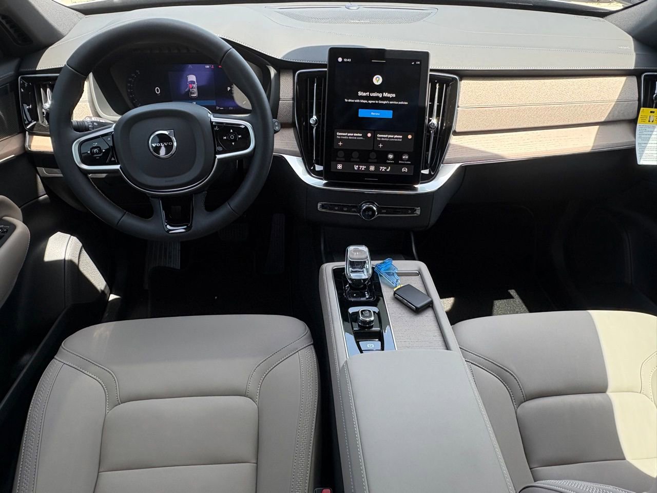 New 2026 Volvo XC90 B6 Plus w/ Protection Package Premier AWD/4WD image 9