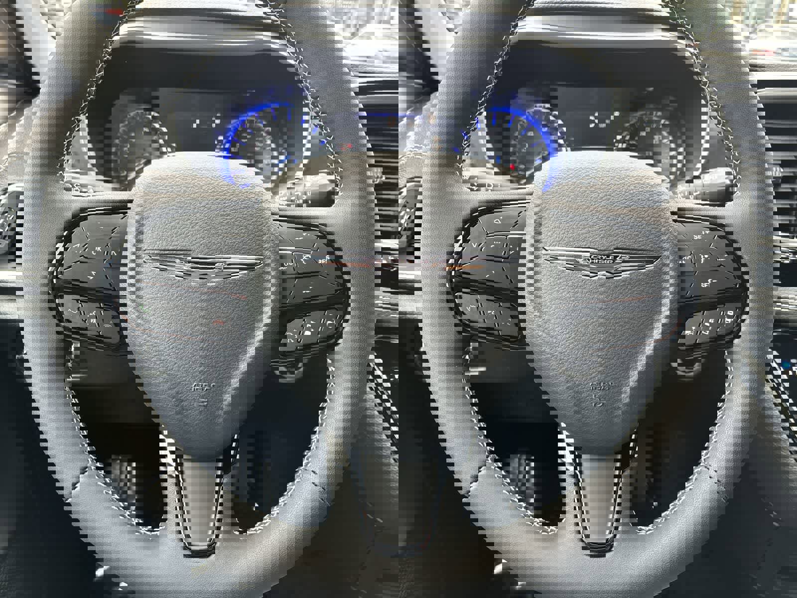 New 2026 Chrysler Pacifica Select image 11