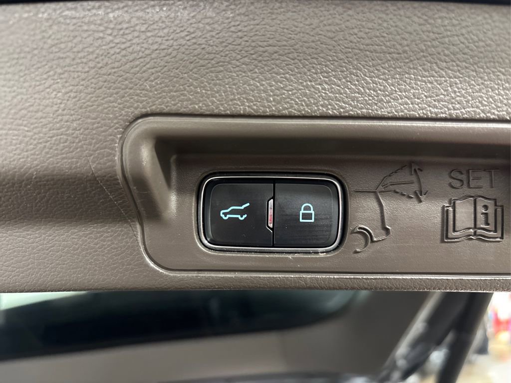 Used 2021 Ford Explorer Platinum w/ Equipment Group 601A image 15