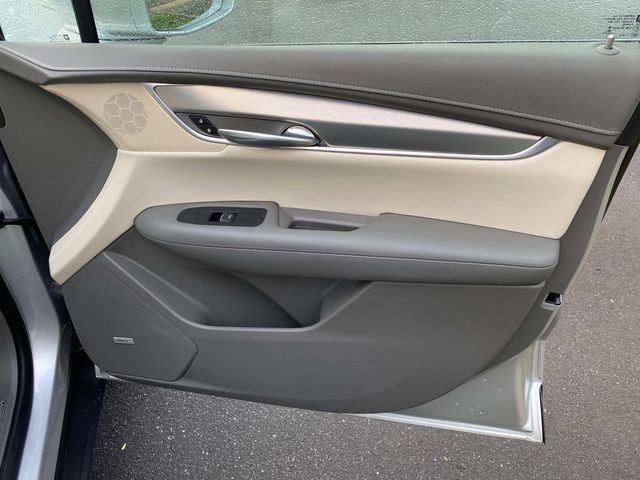 Used 2018 Cadillac XT5 Luxury w/ Driver Awareness Package FWD image 37