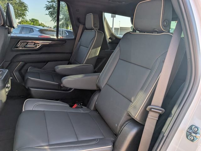 New 2026 GMC Yukon Elevation w/ Elevation Premium Package AWD/4WD image 20