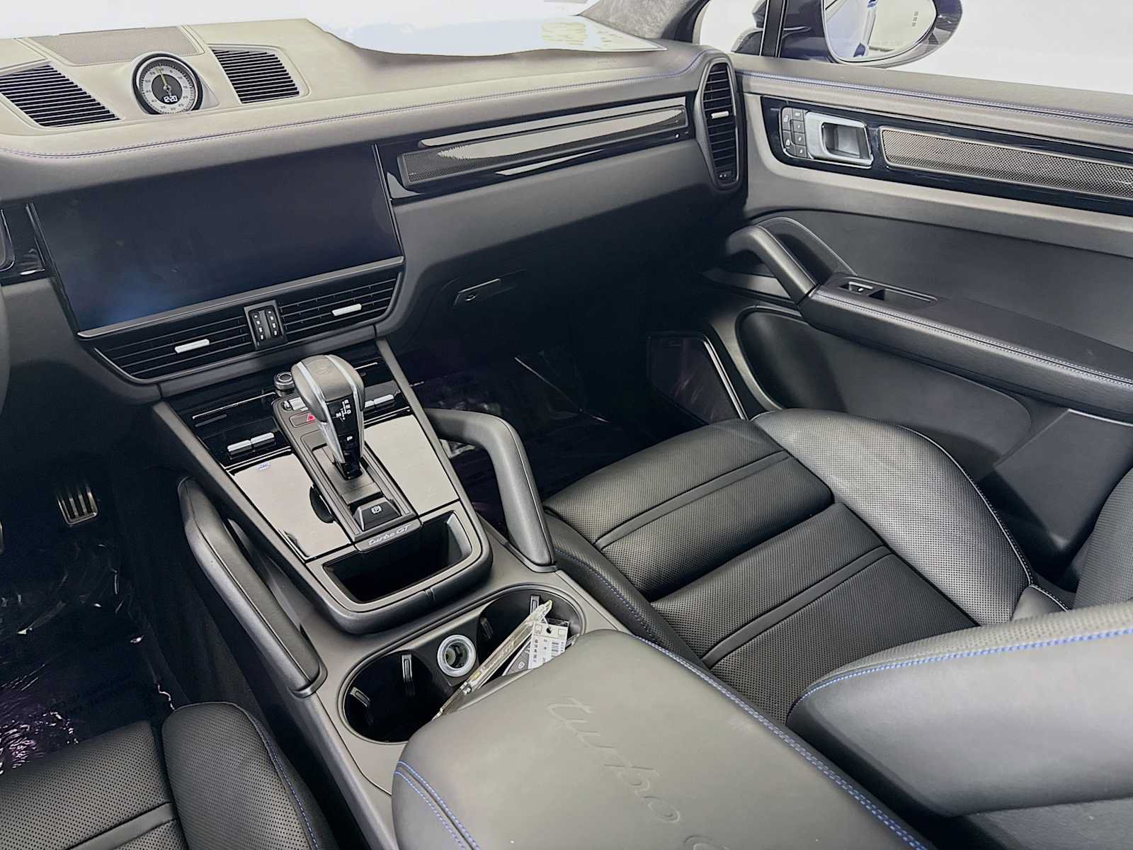 Certified 2023 Porsche Cayenne Turbo GT AWD/4WD image 24