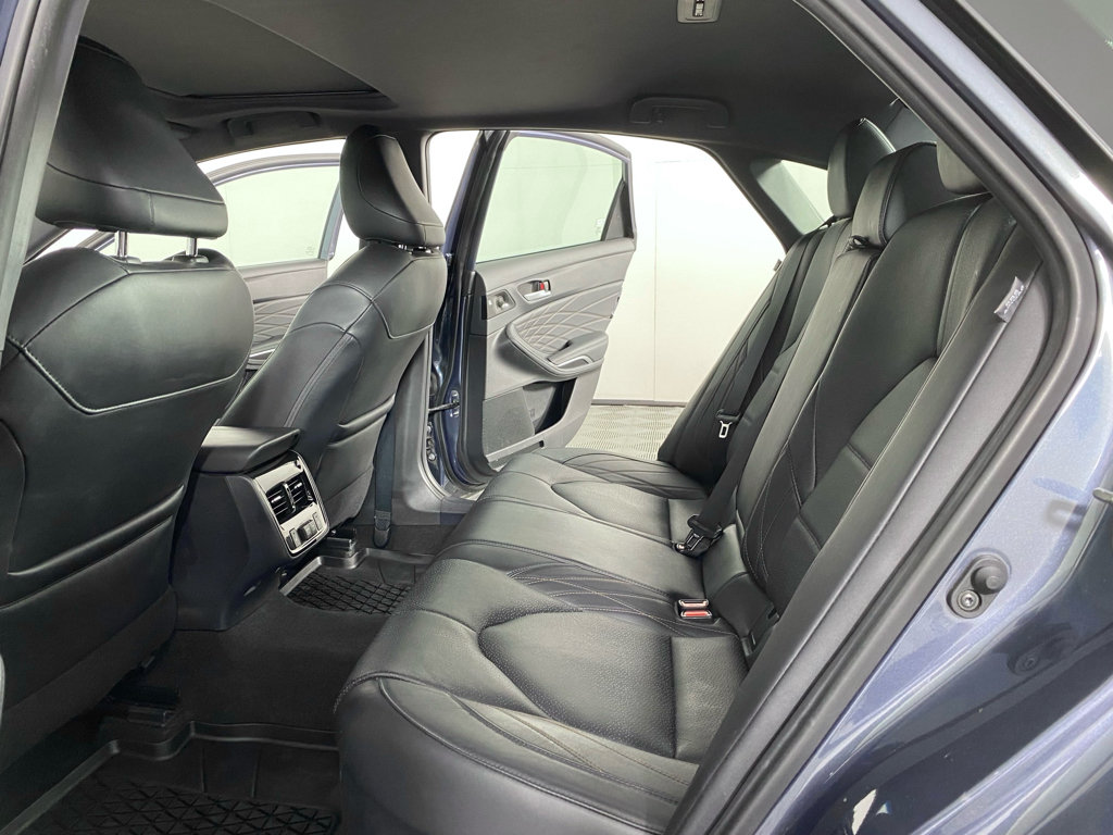Used 2021 Toyota Avalon Limited w/ Advanced Safety Package FWD image 23