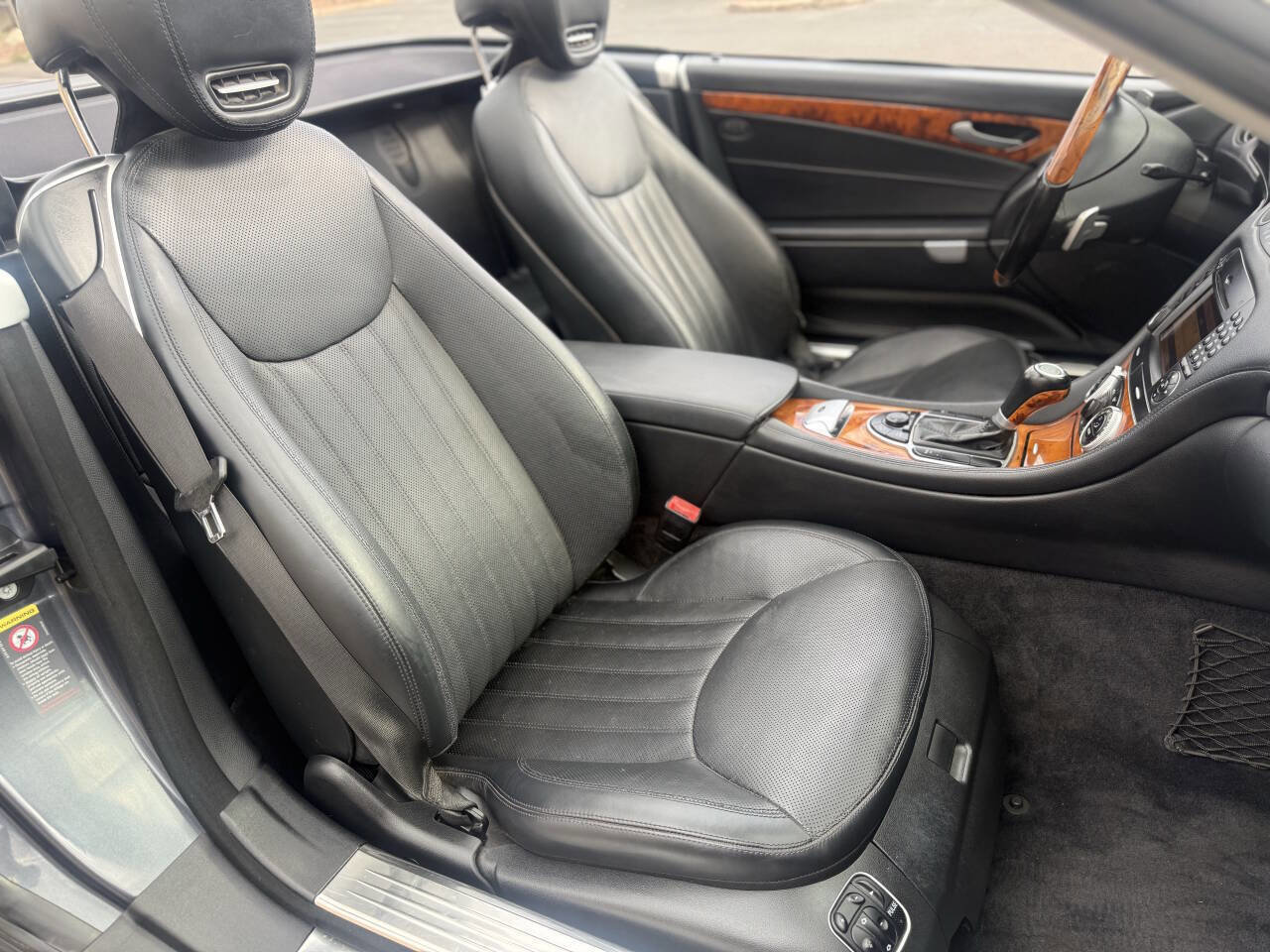 Used 2009 Mercedes-Benz SL 550 w/ Premium I Pkg image 12