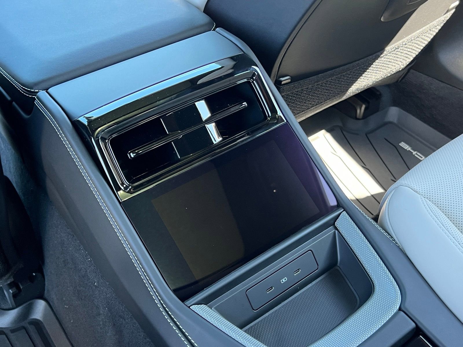 New 2026 Porsche Panamera 4 image 18