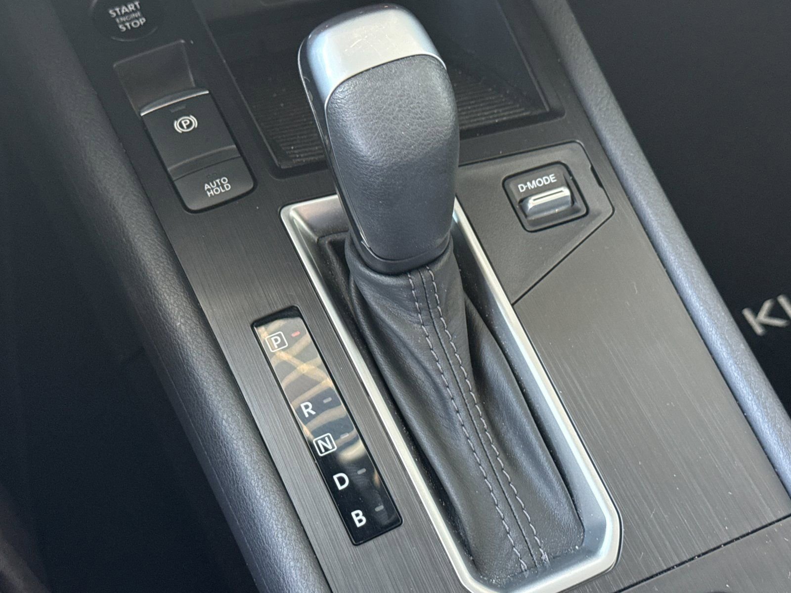 Used 2025 Nissan Kicks SV FWD image 20