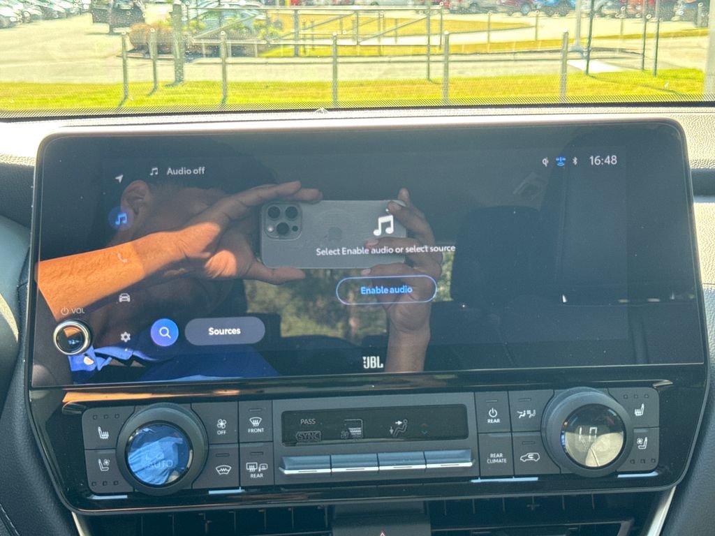 Used 2025 Toyota Grand Highlander AWD Hybrid image 25