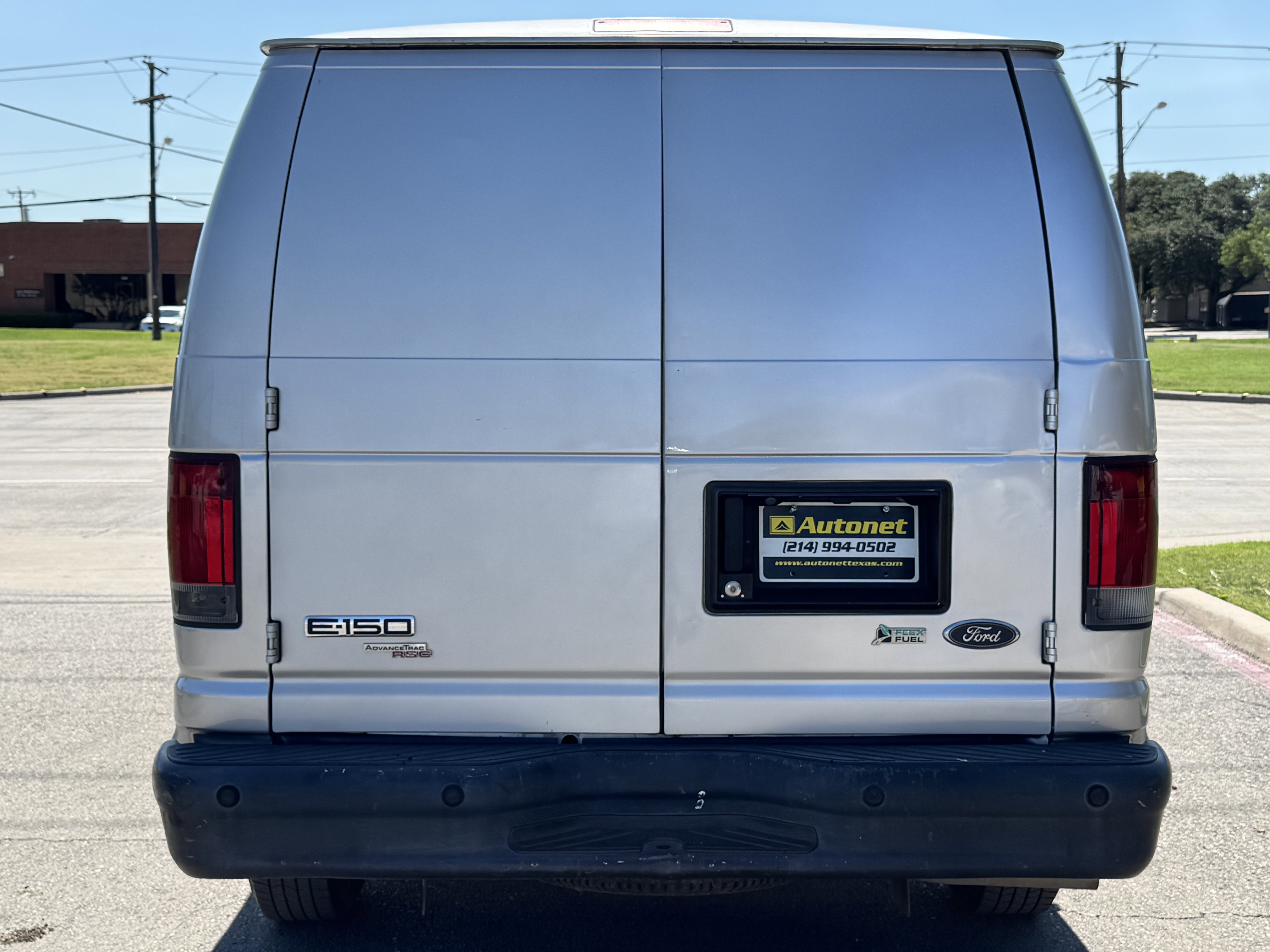 Used 2012 Ford E-150 and Econoline 150 w/ Commercial Cargo Van Pkg image 4