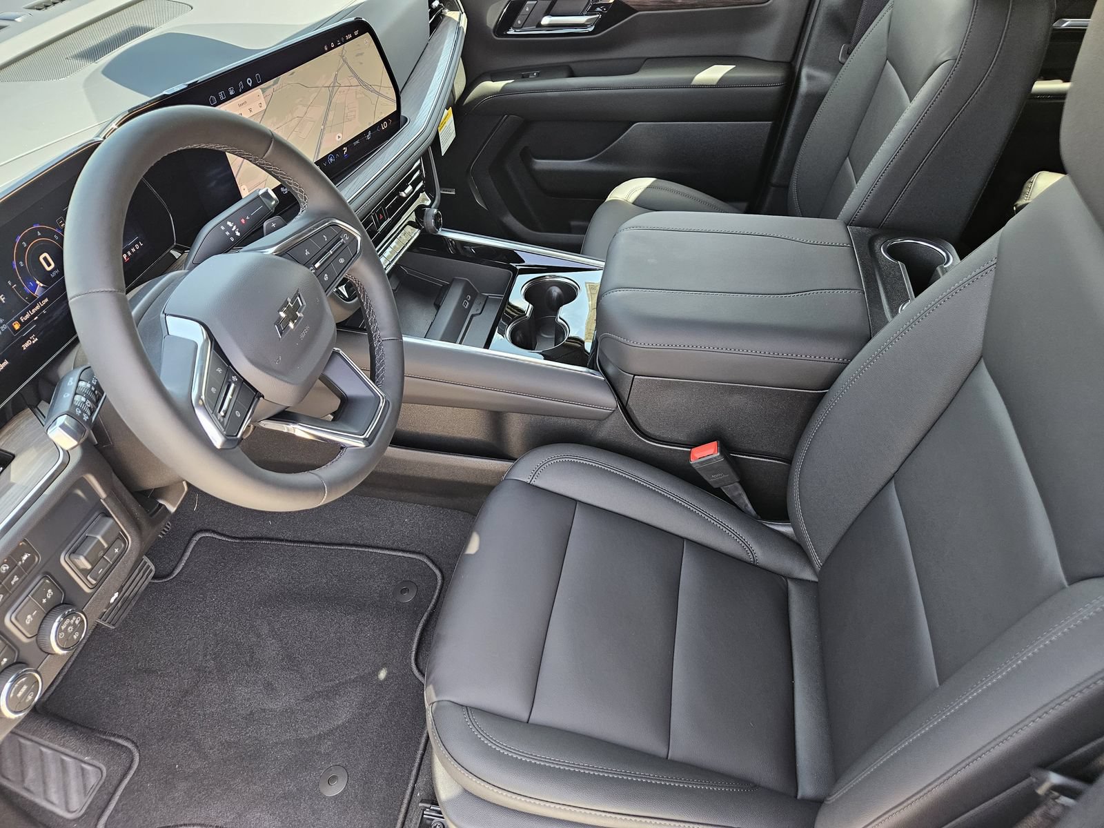 New 2026 Chevrolet Tahoe Z71 w/ Z71 Off-Road Package AWD/4WD image 14