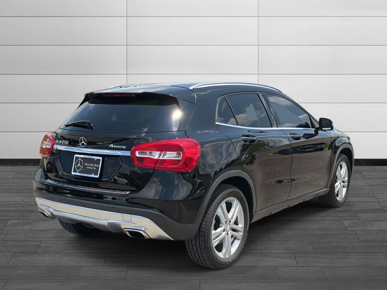Certified 2016 Mercedes-Benz GLA 250 4MATIC image 3