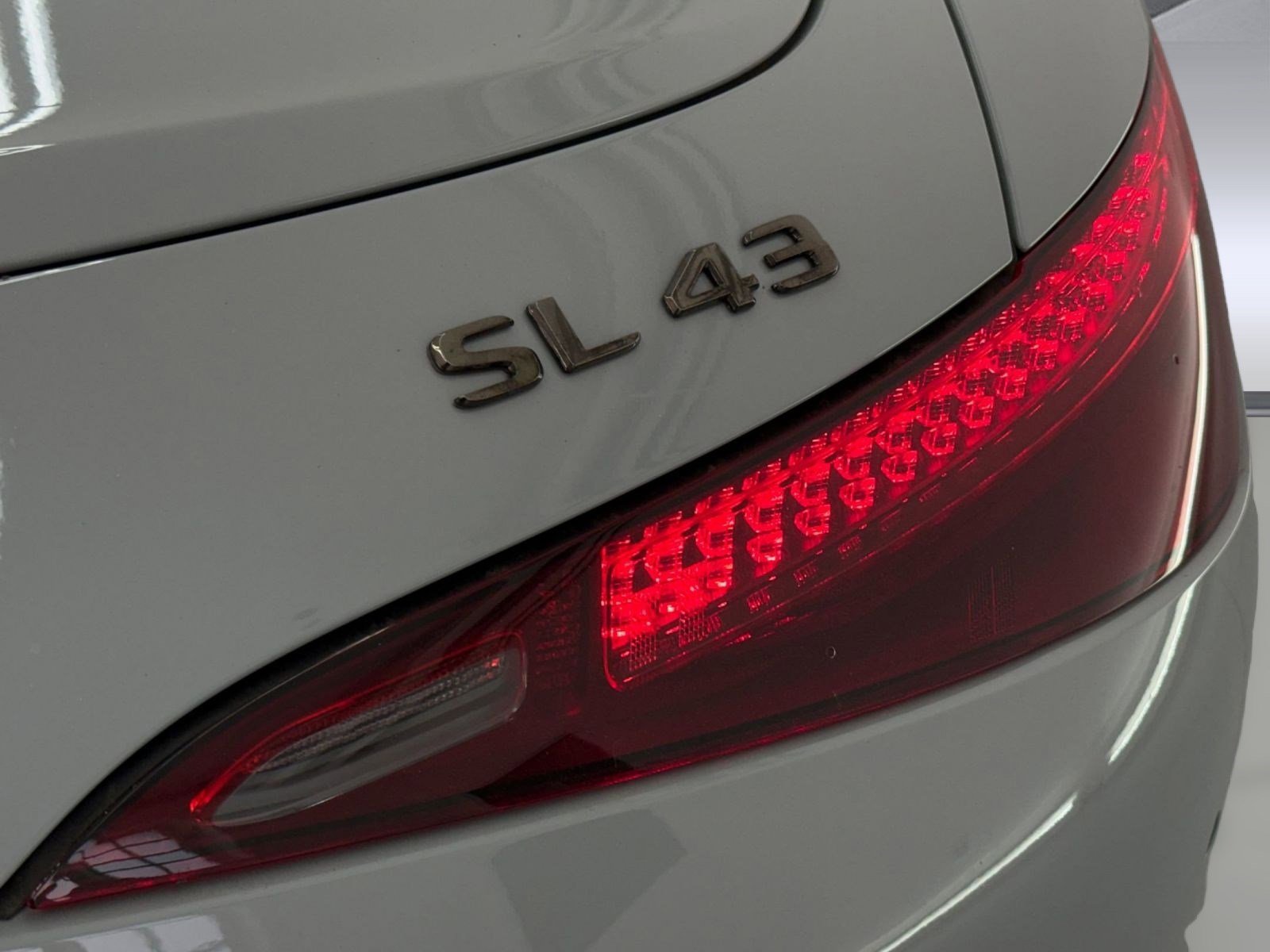 New 2025 Mercedes-Benz SL 43 AMG image 11