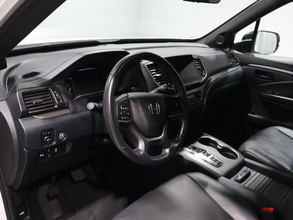 Used 2023 Honda Passport EX-L image 17