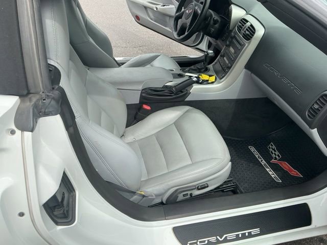Used 2005 Chevrolet Corvette Convertible w/ Preferred Equipment Group image 13