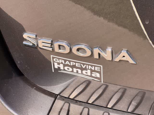 Used 2016 Kia Sedona LX w/ LX Convenience Package FWD image 8