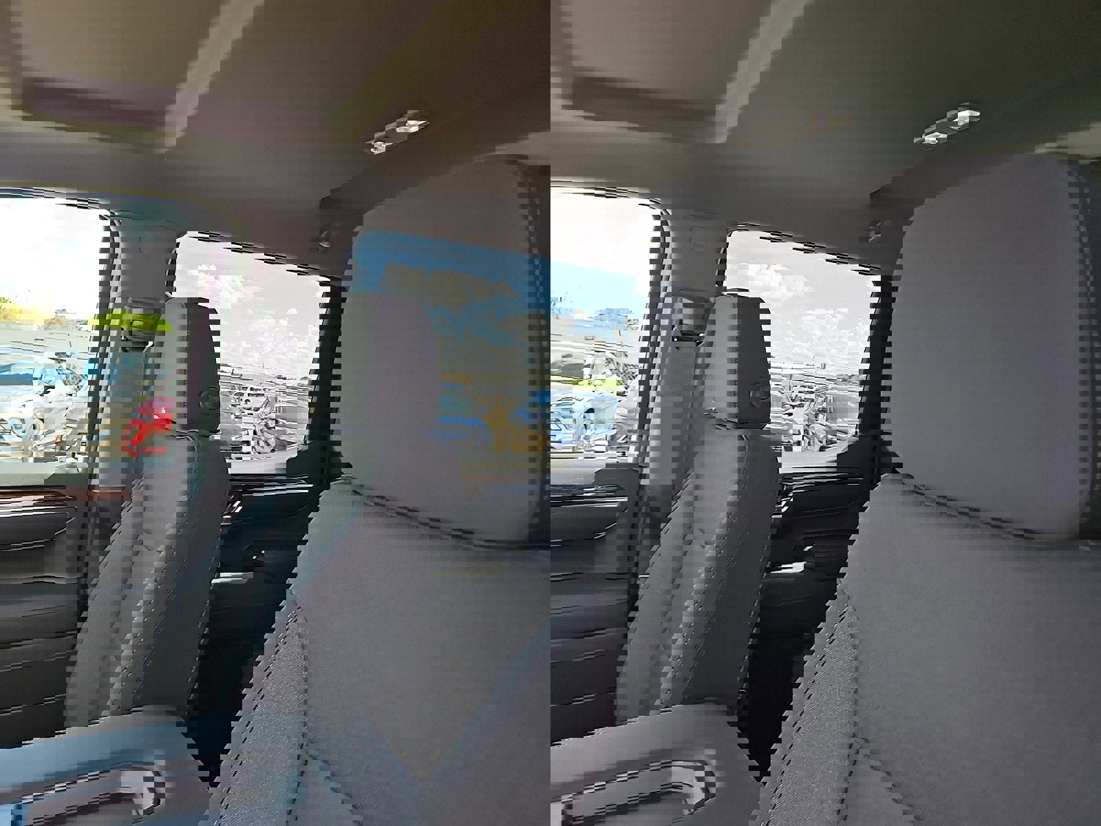 New 2026 GMC Sierra 1500 Elevation image 11