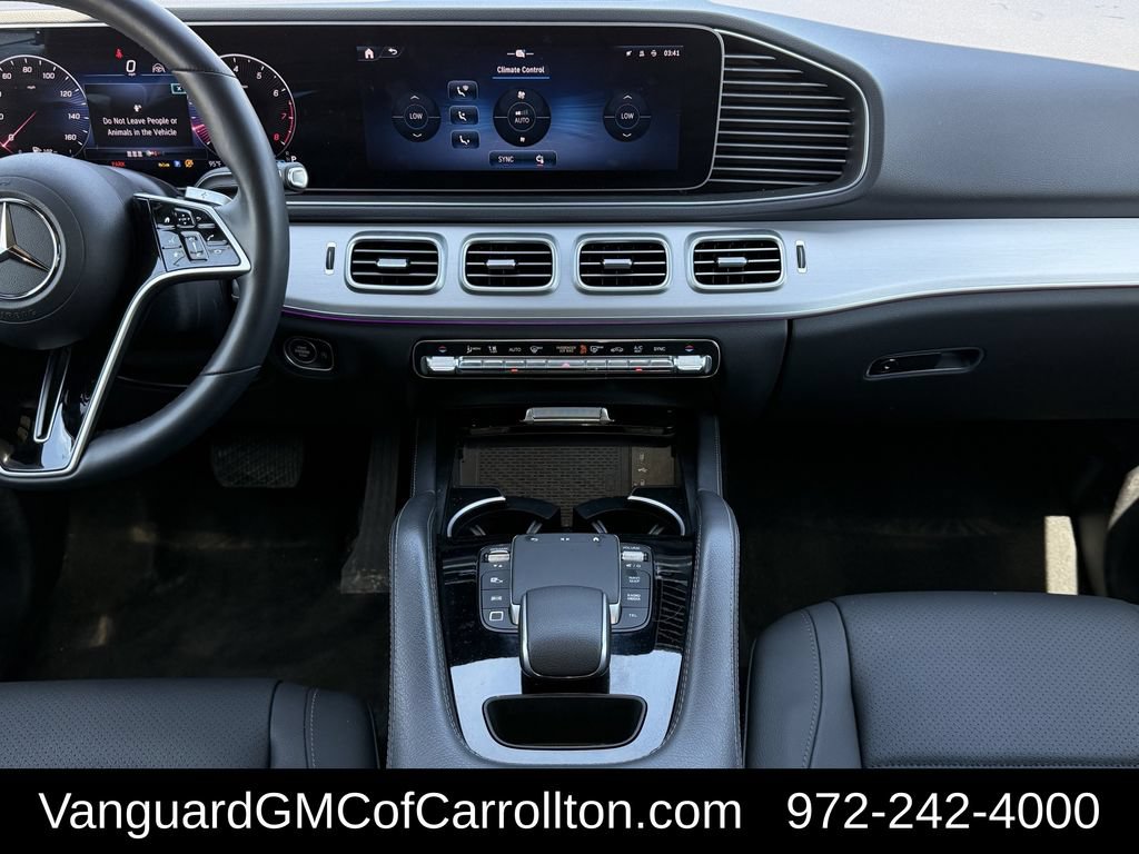 Used 2025 Mercedes-Benz GLE 350 4MATIC w/ Driver Assistance Package image 13