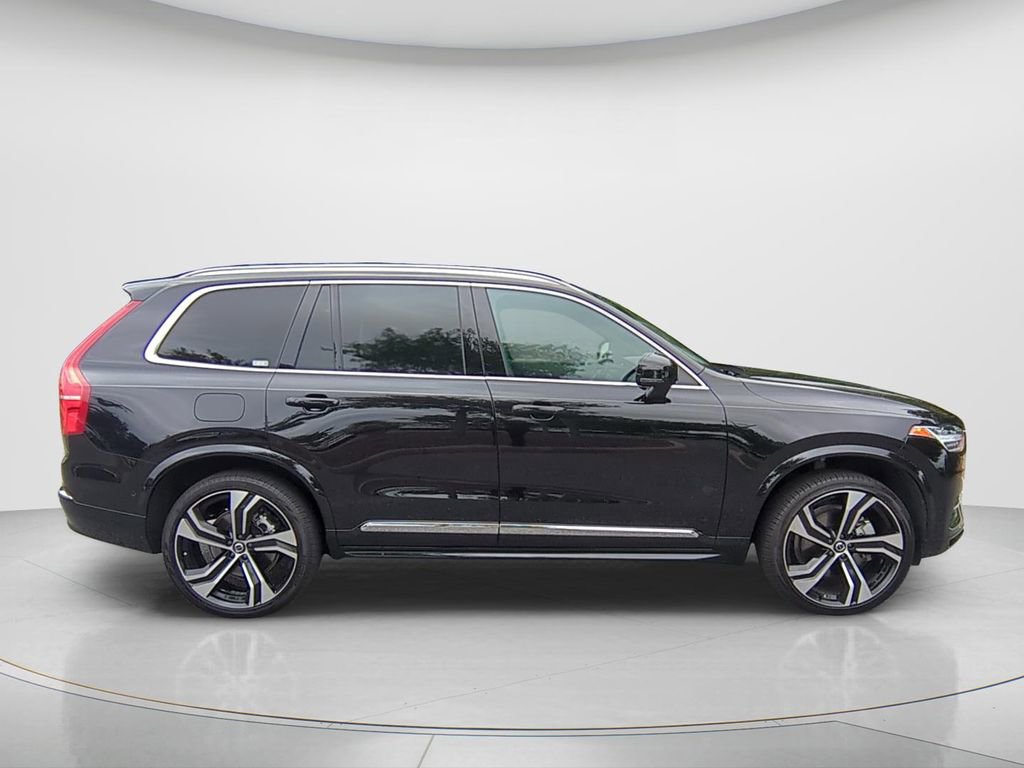 Used 2024 Volvo XC90 B6 Ultimate w/ Protection Package Premier AWD/4WD image 4